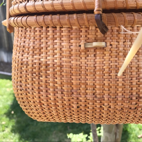 VINTAGE Wicker Picnic Basket Purse 🎀 - Picture 2 of 6
